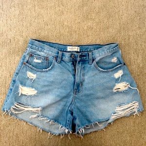 Abercrombie Boyfriend Short Midrise 30/10